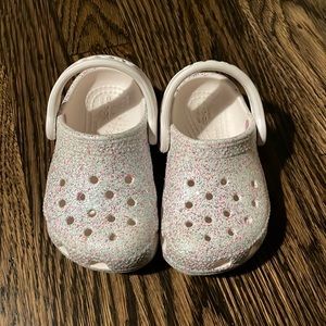 Toddler White Glitter CROCS (size 5)
